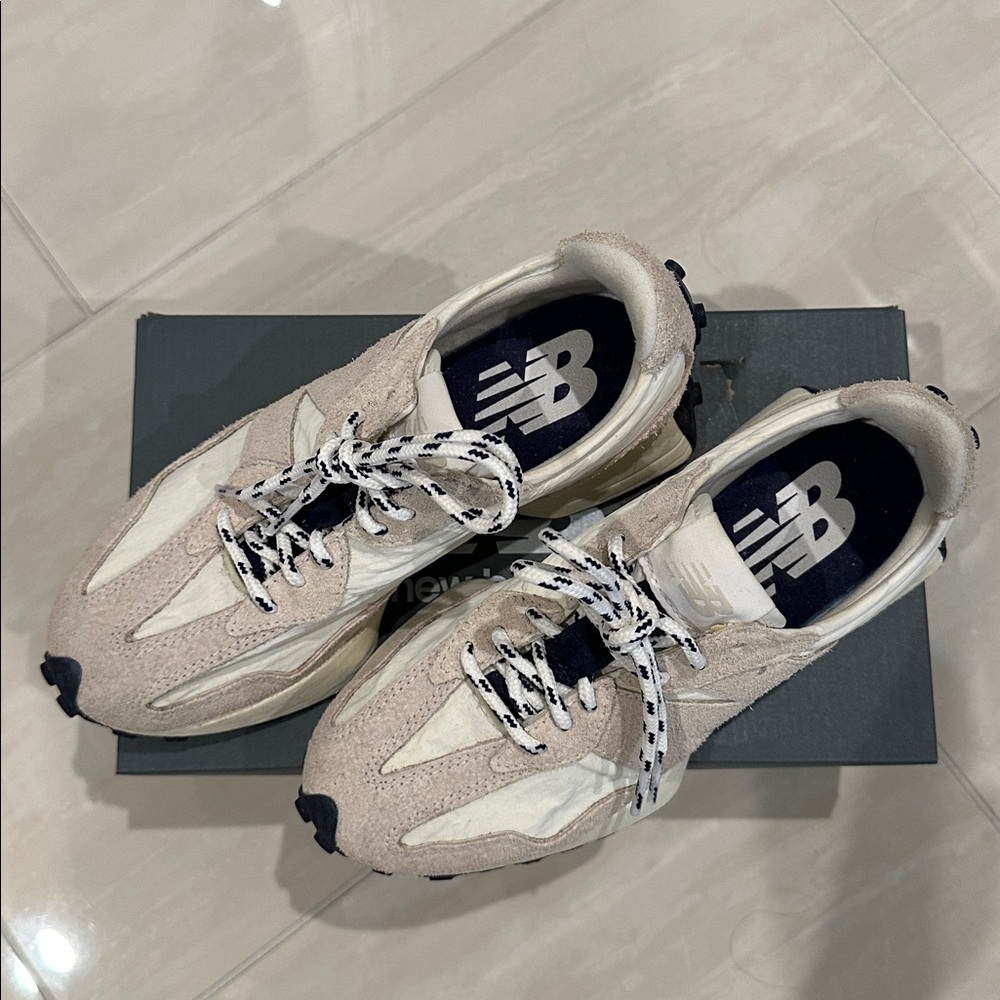 New Balance 327 Beige, Navy and White Men's Sneakers - Picture 2 of 6